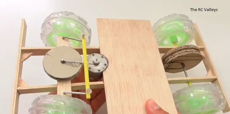 Homemade-Remote-Control-Car-step-8